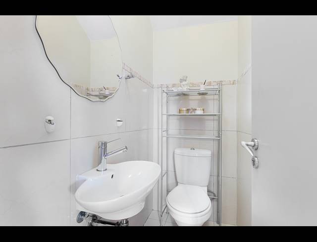 3 BEDROOM TOWNHOUSE FOR SALE IN BRYANSTON